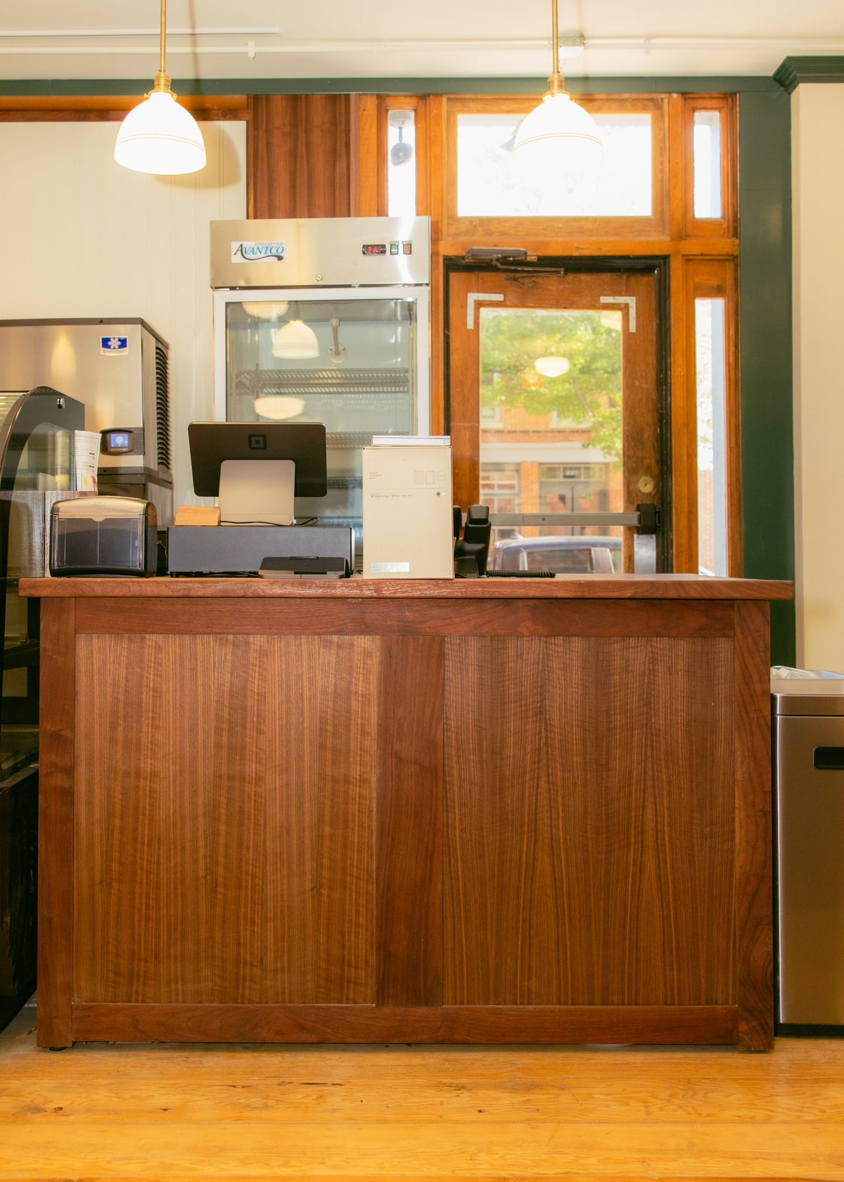 Checkout counter